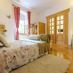 Апартаменти Transylvania Брашов