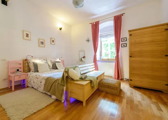 Апартаменти Transylvania